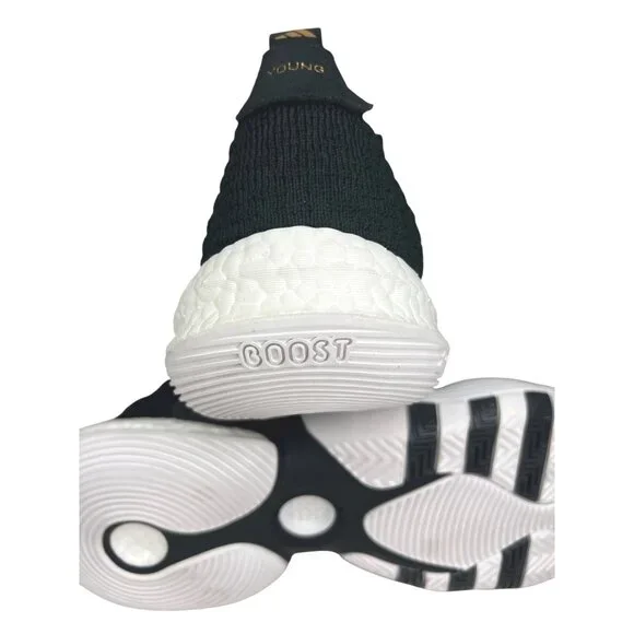 Adidas Young Boost Mens Basketball Shoes Black & White Knit Size 11.5 Adidas Young Boost Mens Basketball Shoes Black & White Knit  main image 2